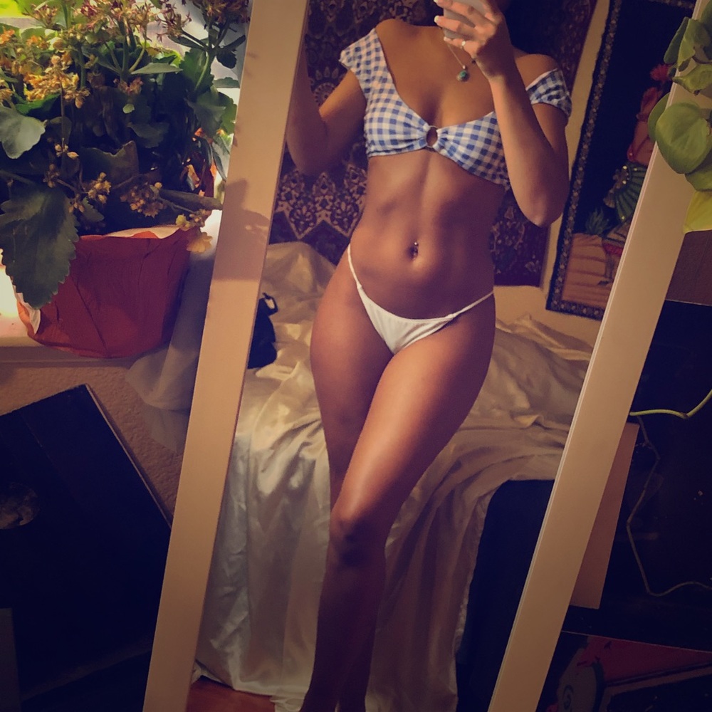 🚫🚫sold🚫🌸Aerie Swim top - Picture 1 of 4